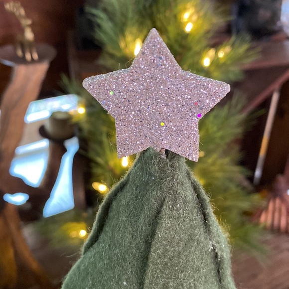 Pottery Barn Kids Felt Santa Claus Shelf Sitter with Felt Christmas Tree Set - Picture 7 of 16